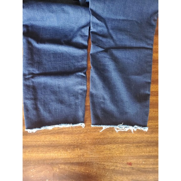 Universal Thread Womens Size 16 Mid-Rise Curvy Skinny Denim Capris Preowned - Picture 9 of 14